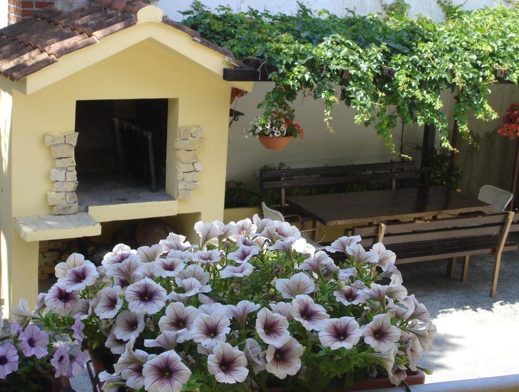 Apartment Zeljka Lovreta Makarska Exterior foto